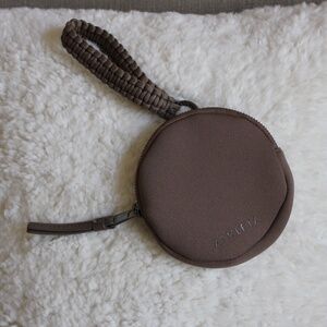 Athleta Revive Circle Wallet